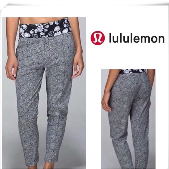 EUC Lululemon pants - Picture 6 of 6